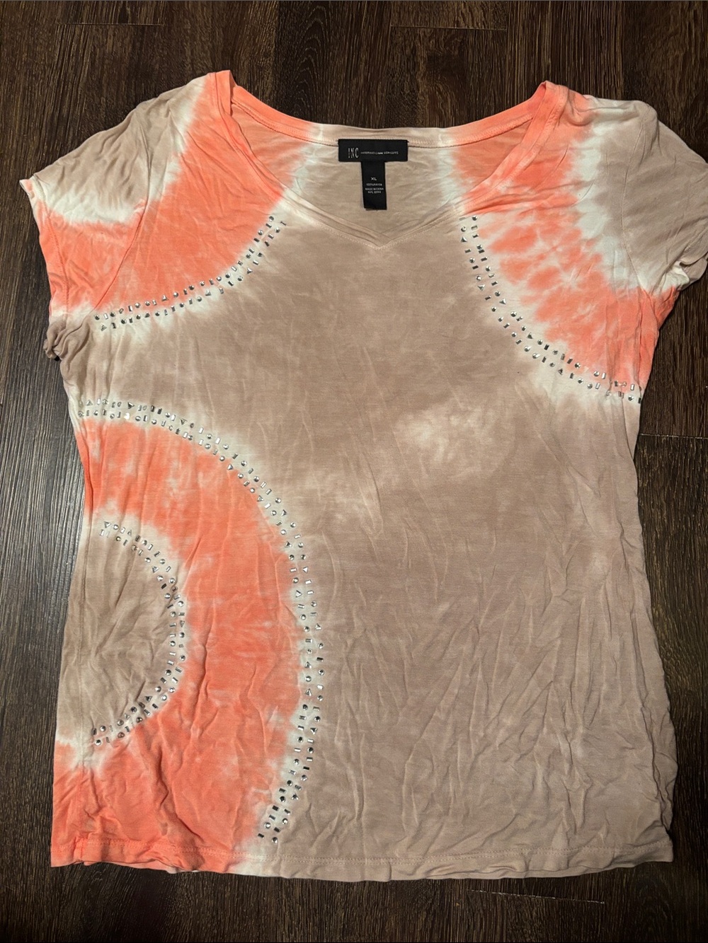 INC International Concepts Coral and Beige Tie-Dye V-Neck Short Sleeve Top